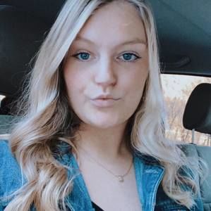 Meet your Posher, Natalie